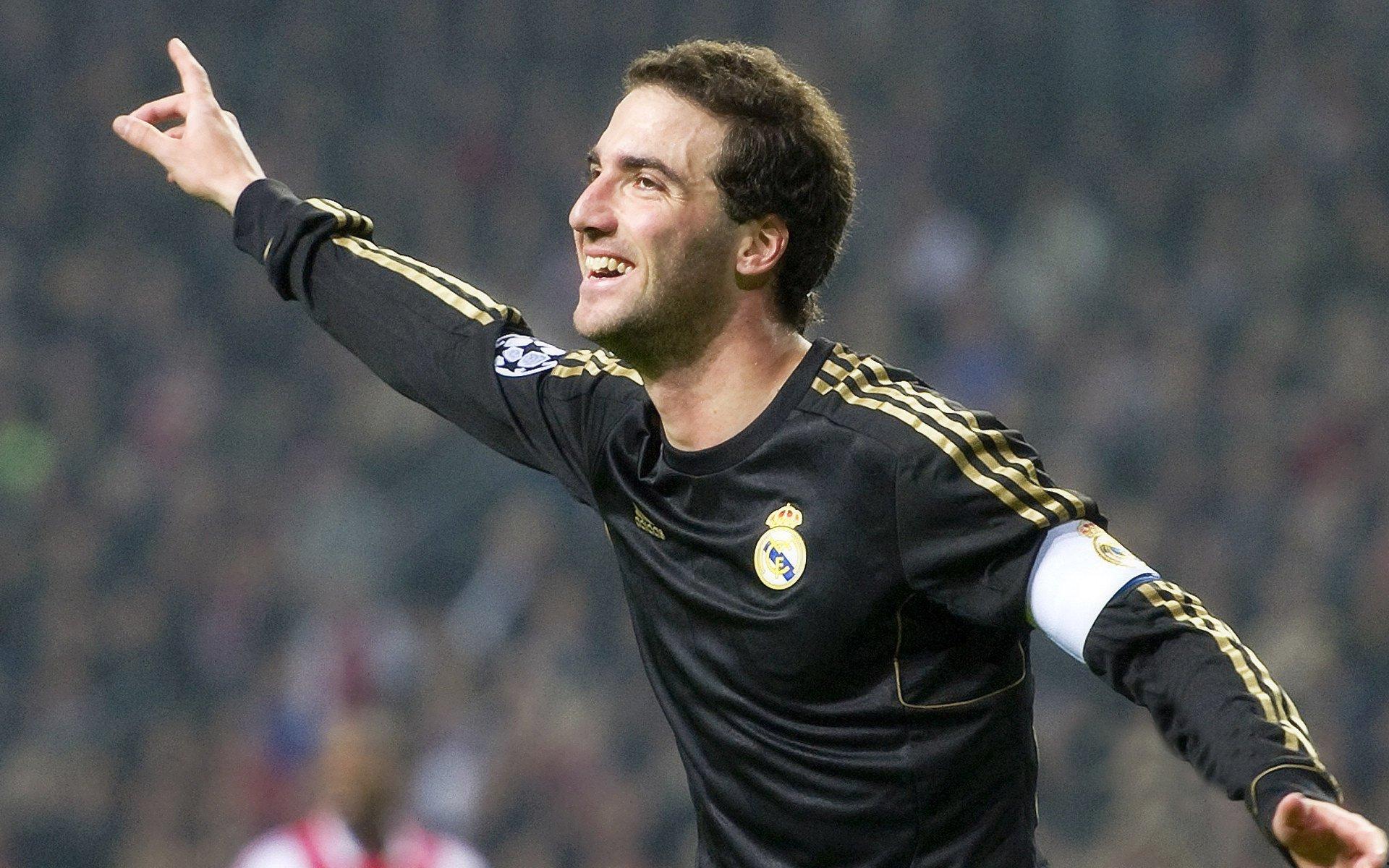 德约科维奇横扫对手晋级 温网夺冠前景一片光明