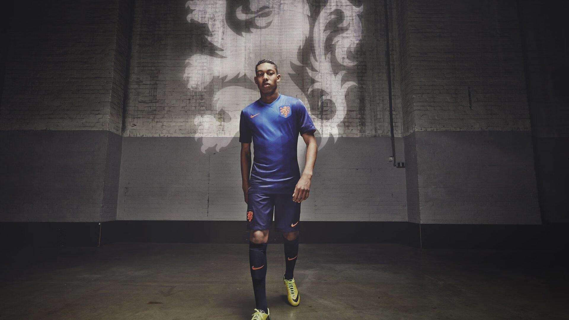 中国花样滑冰新星闪耀国际赛场,双人滑组合斩获大奖赛金牌